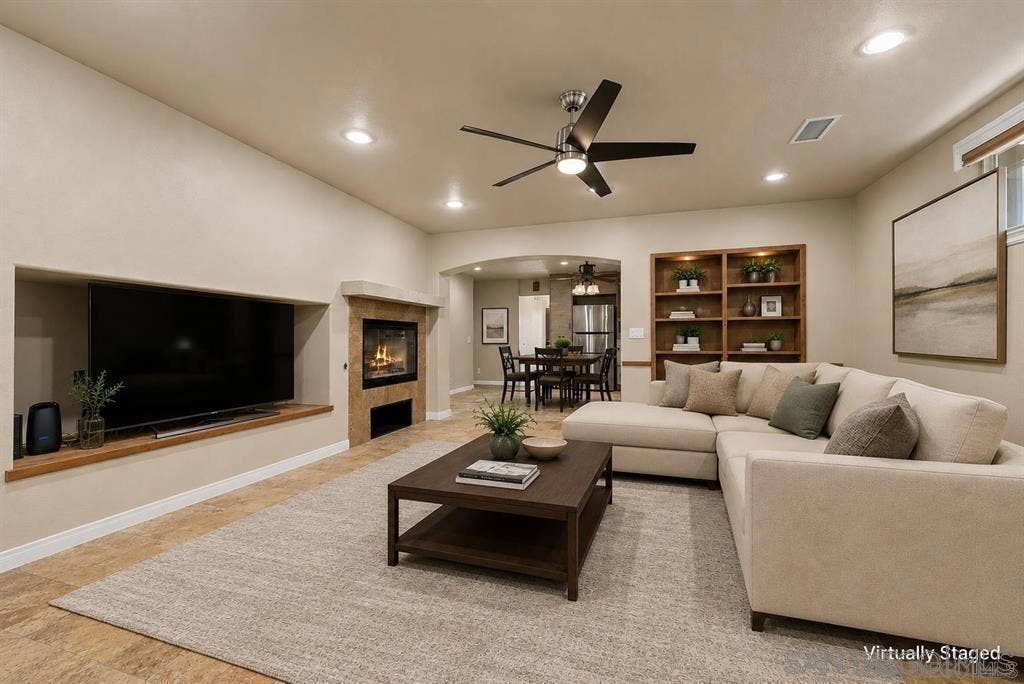 10964 Deering St, San Diego, CA 92126 10964 Deering St, San Diego, CA 92126