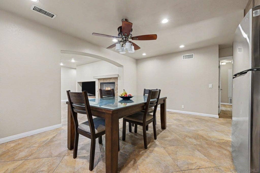 10964 Deering St, San Diego, CA 92126 10964 Deering St, San Diego, CA 92126