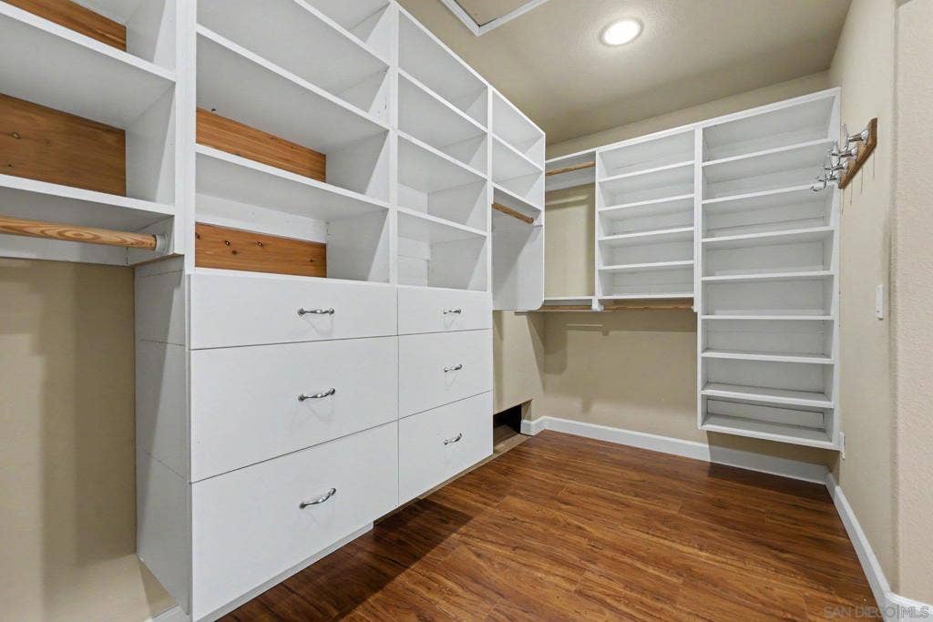10964 Deering St, San Diego, CA 92126 10964 Deering St, San Diego, CA 92126