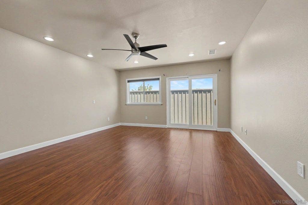 10964 Deering St, San Diego, CA 92126 10964 Deering St, San Diego, CA 92126