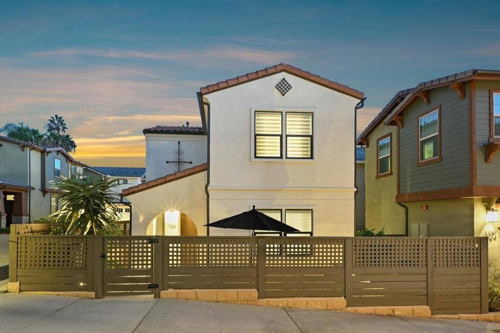 1156 E Cove Pl., Encinitas, CA 92024 1156 E Cove Pl., Encinitas, CA 92024