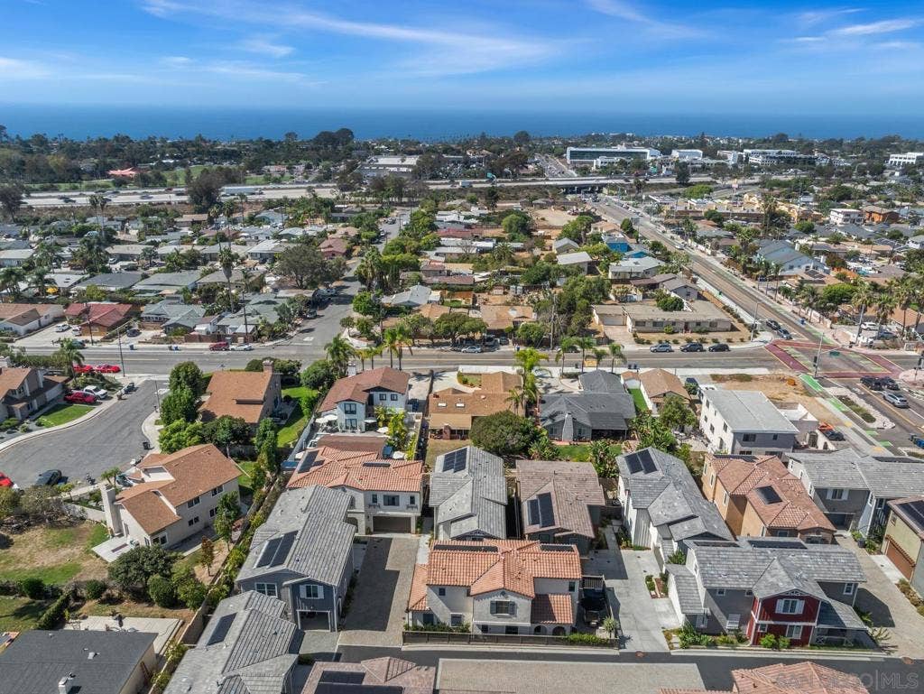 1156 E Cove Pl., Encinitas, CA 92024 1156 E Cove Pl., Encinitas, CA 92024