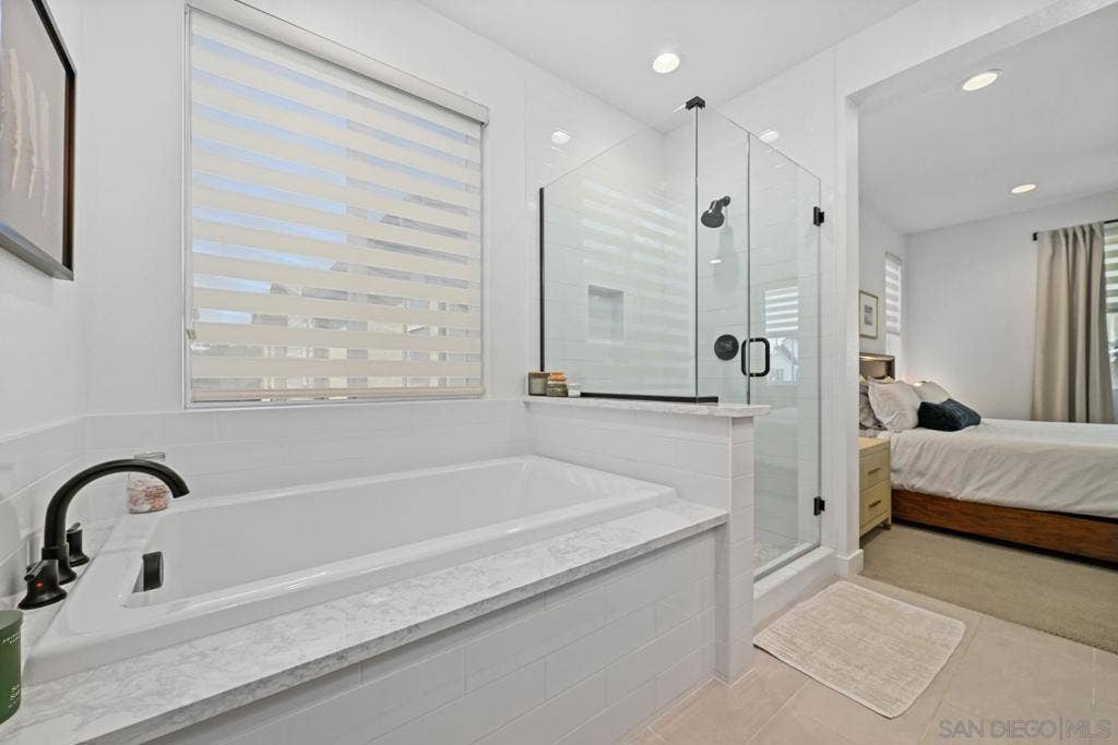1156 E Cove Pl., Encinitas, CA 92024 1156 E Cove Pl., Encinitas, CA 92024