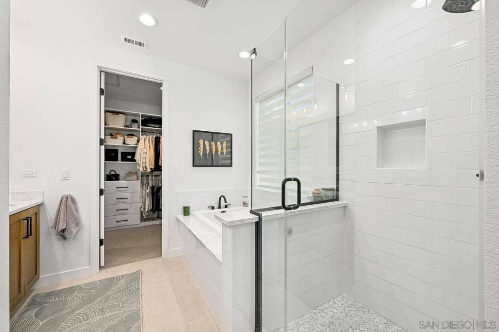 1156 E Cove Pl., Encinitas, CA 92024 1156 E Cove Pl., Encinitas, CA 92024