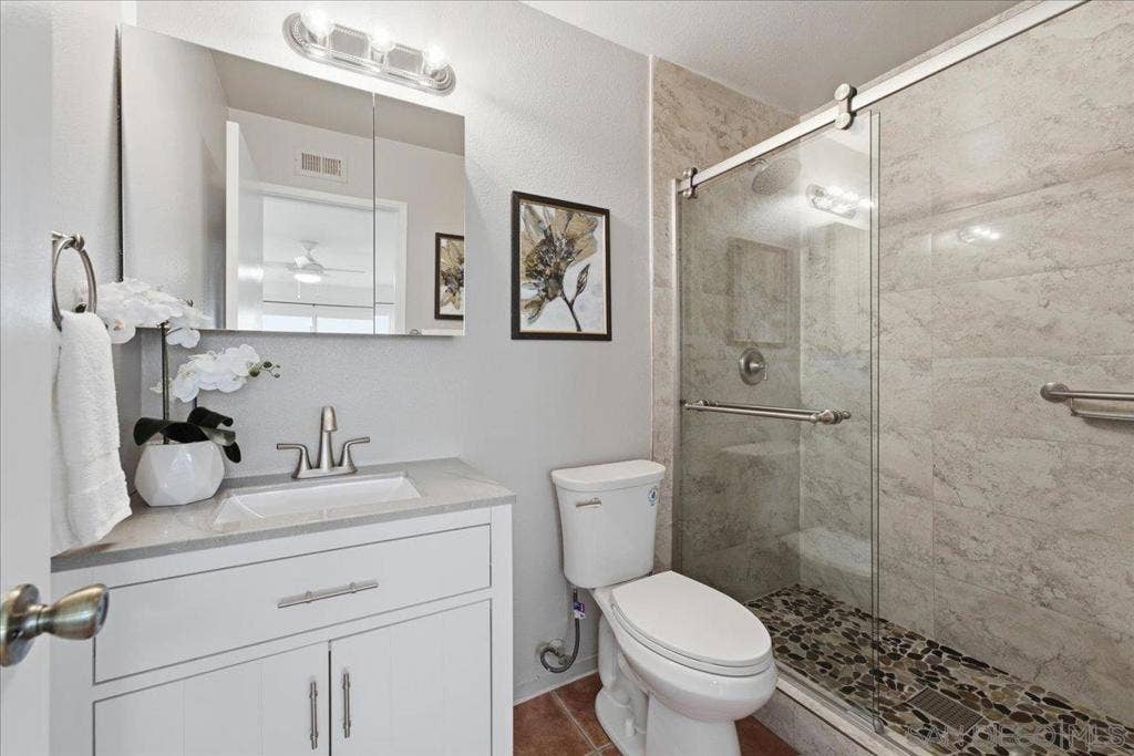 8611 Ara Pl, San Diego, CA 92126