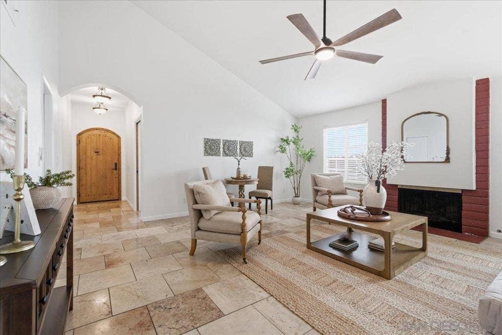 8611 Ara Pl, San Diego, CA 92126