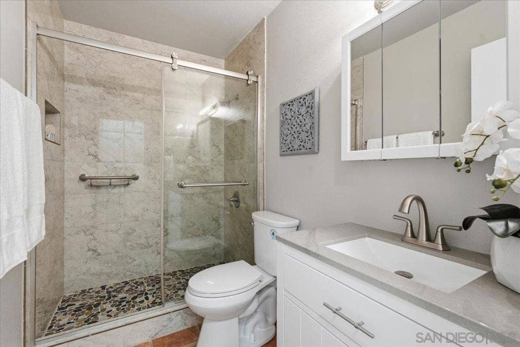 8611 Ara Pl, San Diego, CA 92126
