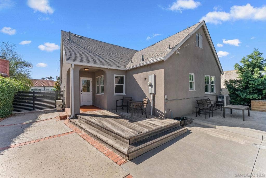 4829 Oregon St, San Diego, CA 92116