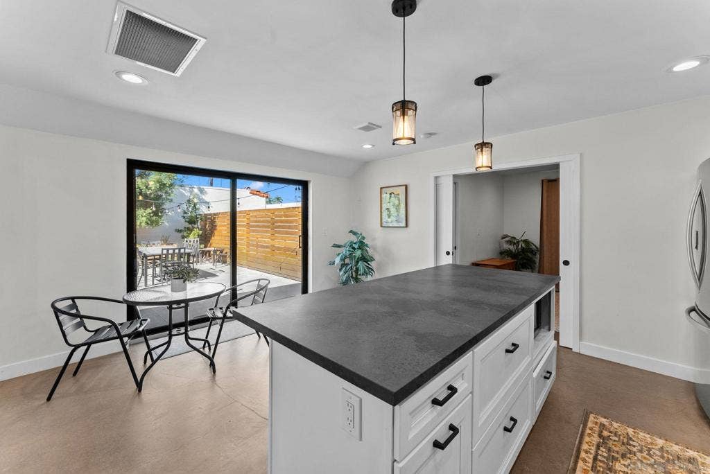 4829 Oregon St, San Diego, CA 92116