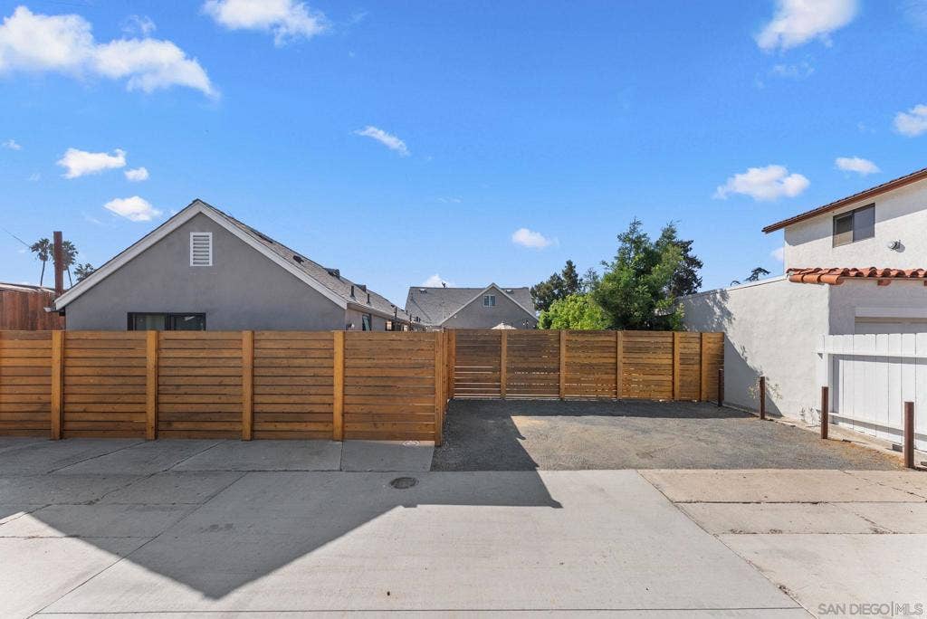4829 Oregon St, San Diego, CA 92116