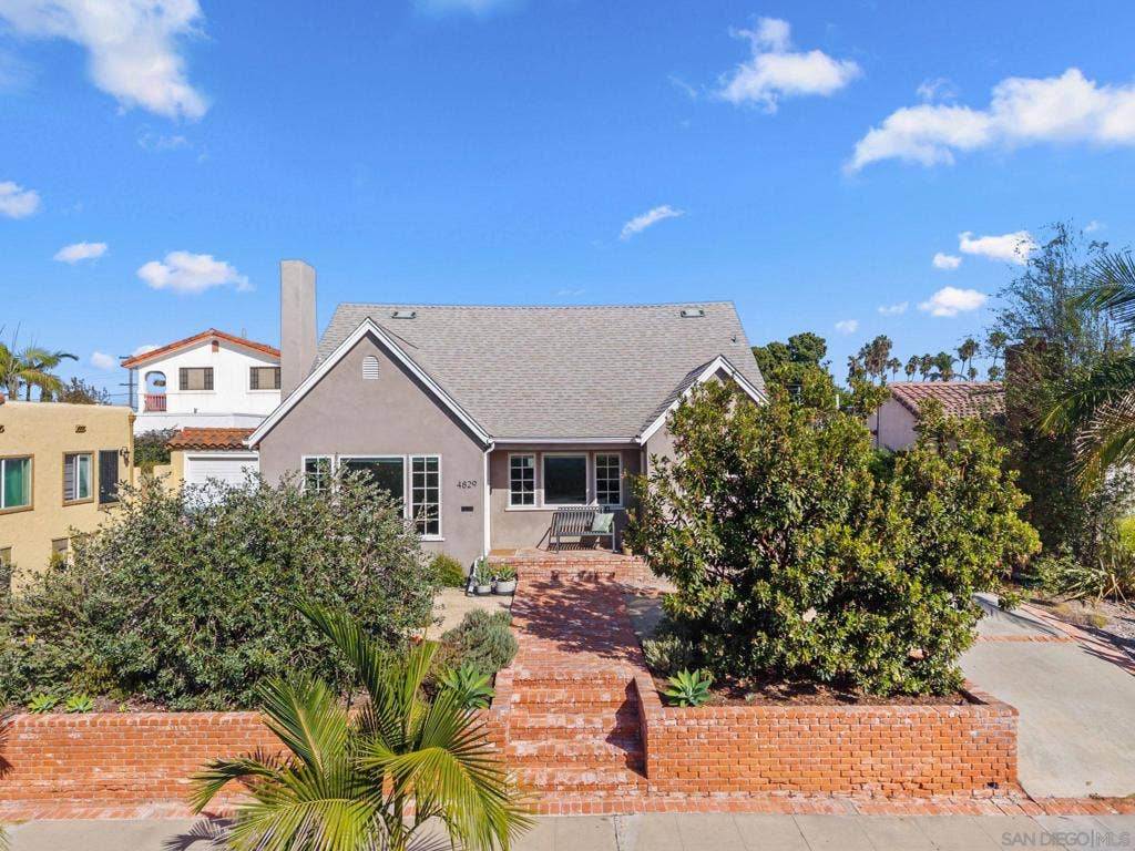 4829 Oregon St, San Diego, CA 92116