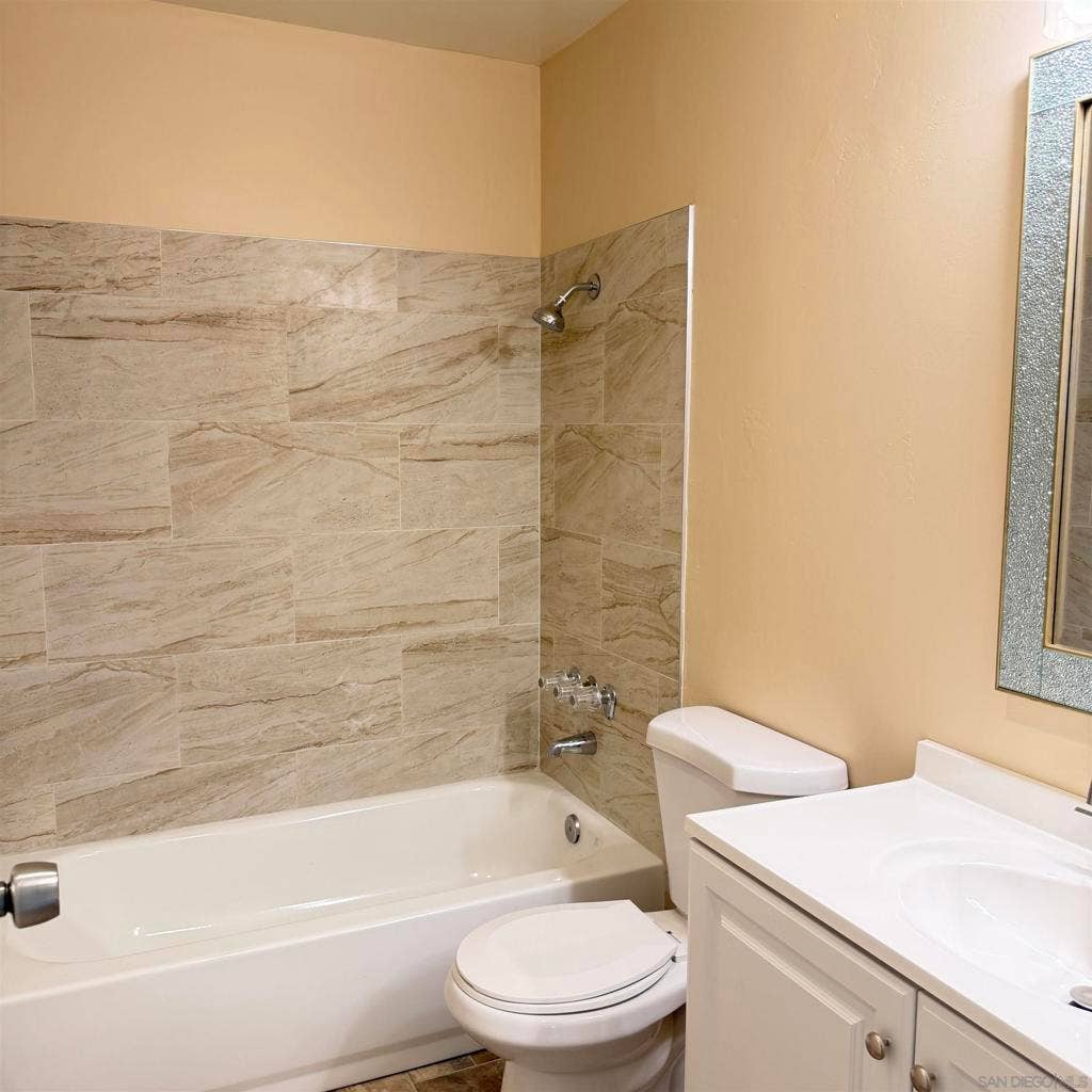 8641 Lake Murray Unit 7, #7, Santa Ana, CA 92119
