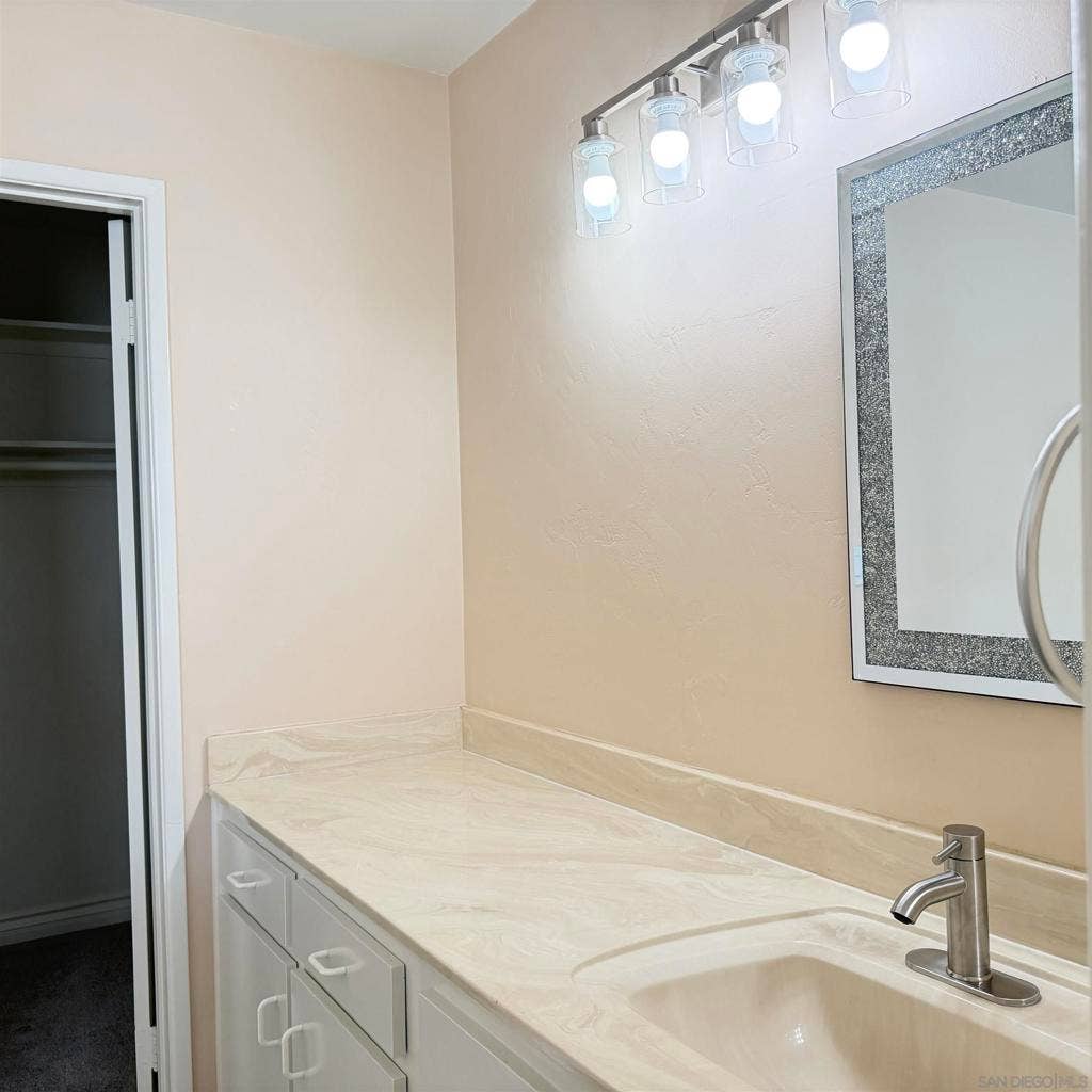8641 Lake Murray Unit 7, #7, Santa Ana, CA 92119