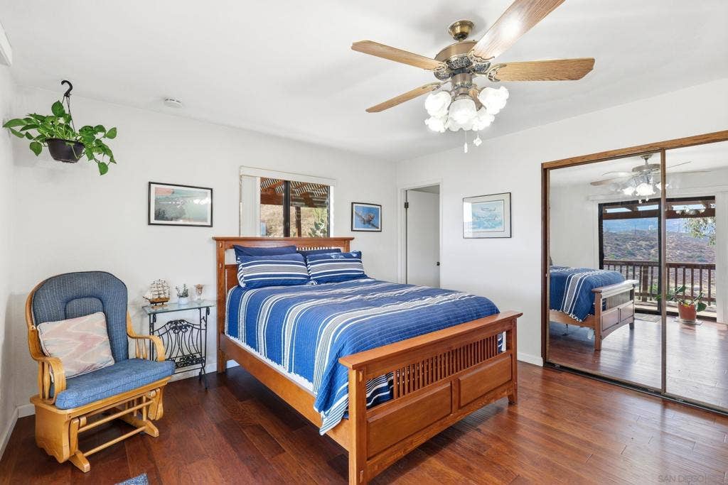 12886 Castle Court Drive, Lakeside, CA 92040