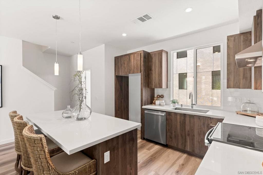 3309 Ruffin Rd, #15, San Diego, CA 92123