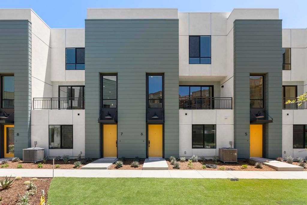 3309 Ruffin Rd, #15, San Diego, CA 92123