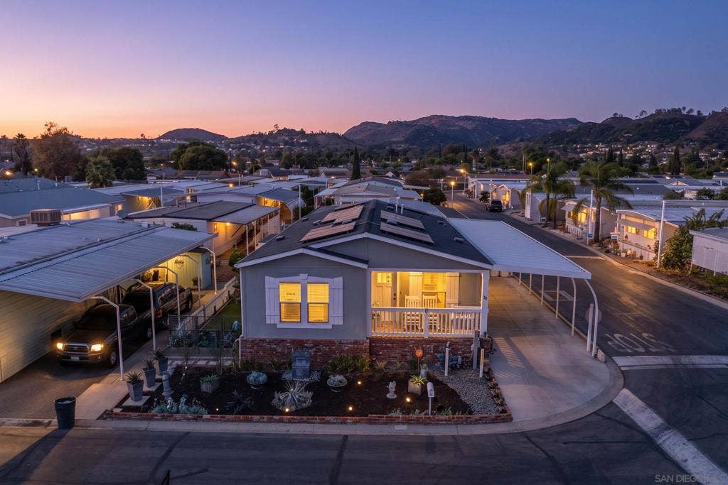 2280 E Valley PKWY, #50, Escondido, CA 92027 2280 E Valley PKWY, #50, Escondido, CA 92027