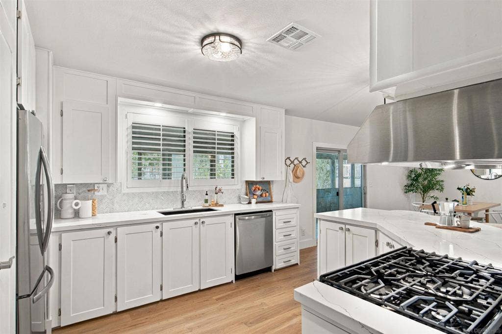 15420 Olde Highway 80, #SPC 189, El Cajon, CA 92021