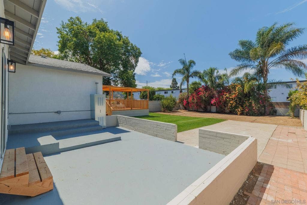 668 Van Houten Ave, El Cajon, CA 92020