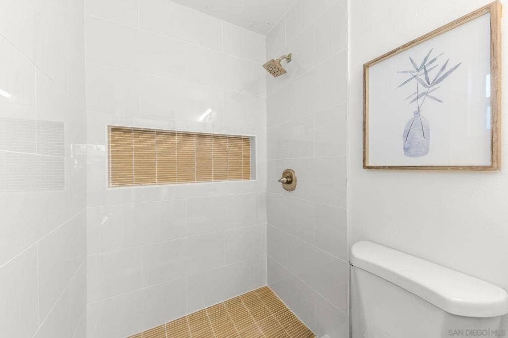 668 Van Houten Ave, El Cajon, CA 92020