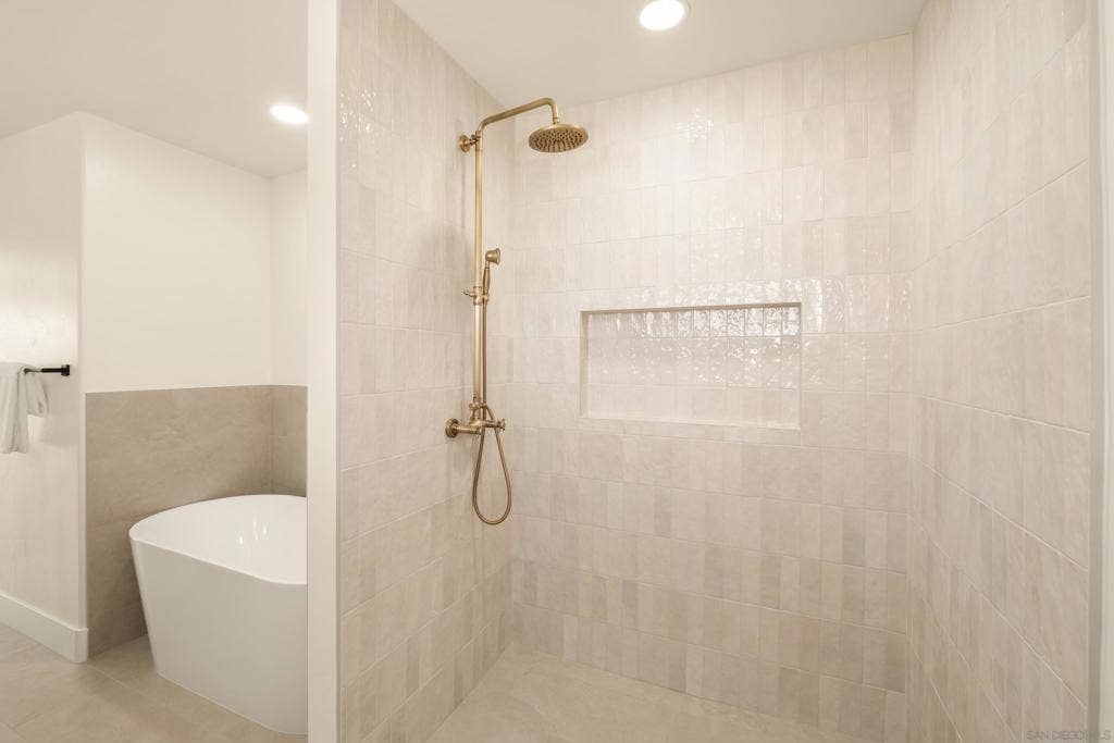 12421 Greens East Rd, San Diego, CA 92128