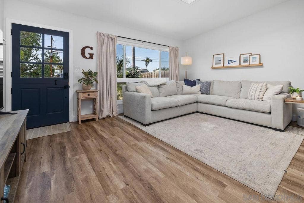435 Cherry Ave, Imperial Beach, CA 91932 435 Cherry Ave, Imperial Beach, CA 91932