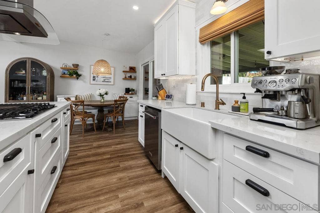 435 Cherry Ave, Imperial Beach, CA 91932 435 Cherry Ave, Imperial Beach, CA 91932