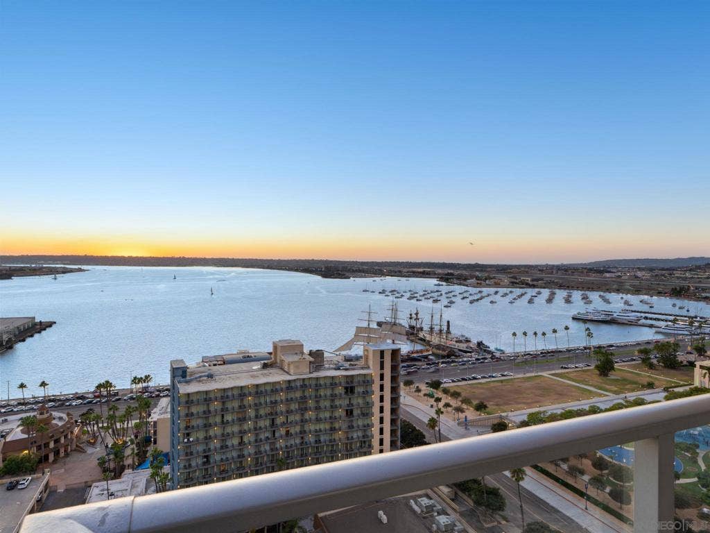 1325 Pacific Hwy, #2302, San Diego, CA 92101