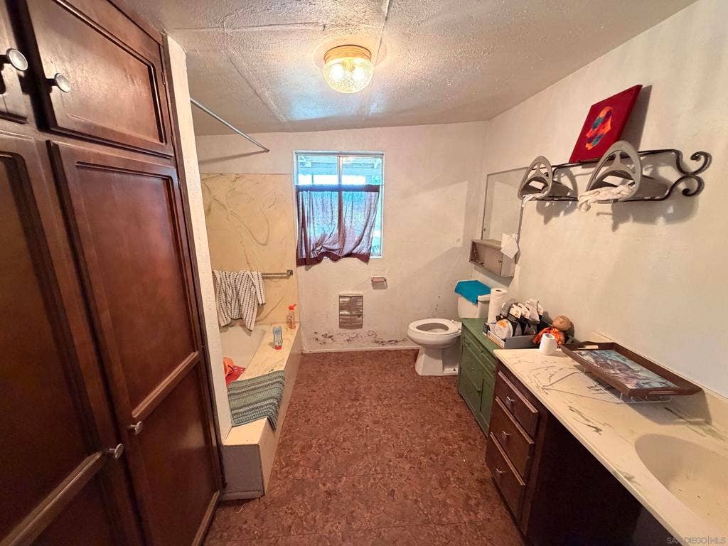 1536 Campo Truck Trl., Campo, CA 91906
