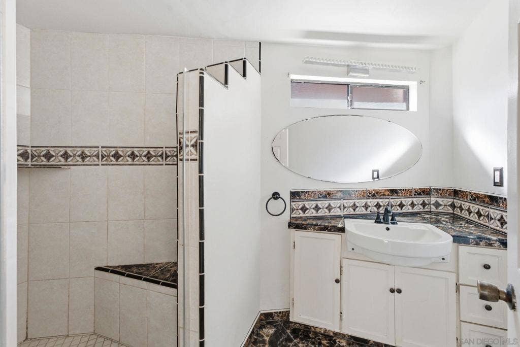 1427 Fern St, San Diego, CA 92102