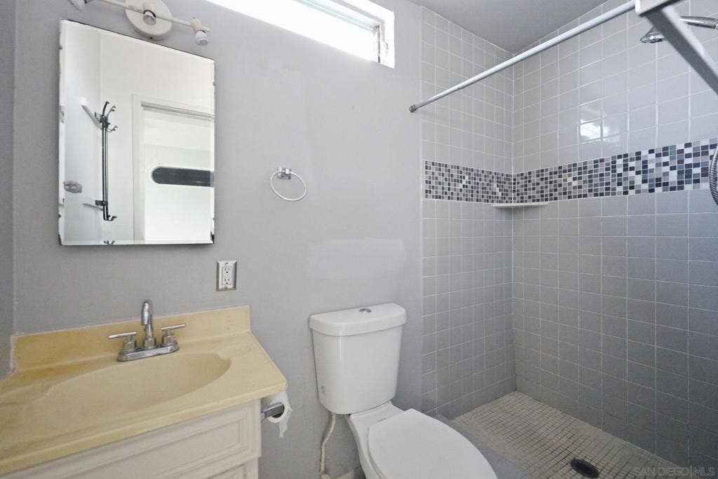 1427 Fern St, San Diego, CA 92102
