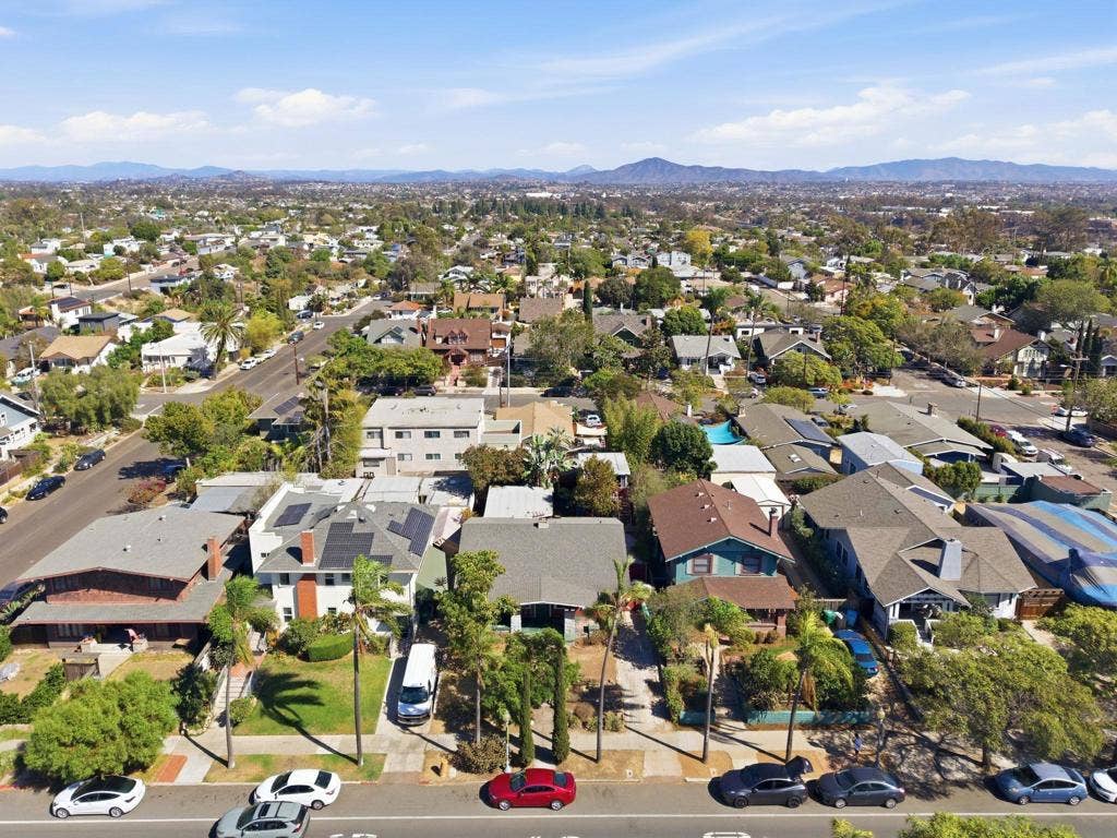1427 Fern St, San Diego, CA 92102