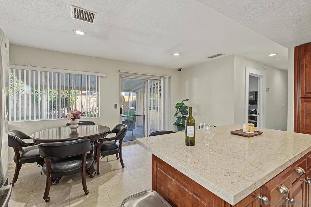 969 Shady Elm Pl., San Diego, CA 92154 969 Shady Elm Pl., San Diego, CA 92154