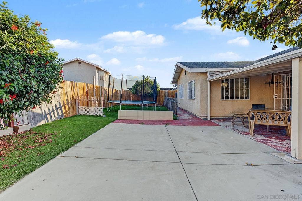 969 Shady Elm Pl., San Diego, CA 92154 969 Shady Elm Pl., San Diego, CA 92154