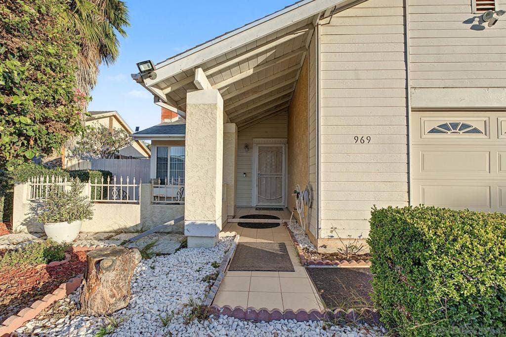 969 Shady Elm Pl., San Diego, CA 92154 969 Shady Elm Pl., San Diego, CA 92154