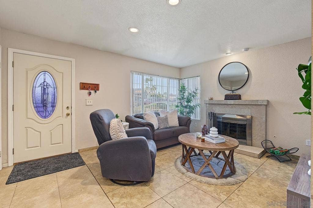 969 Shady Elm Pl., San Diego, CA 92154 969 Shady Elm Pl., San Diego, CA 92154