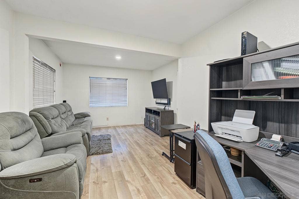 969 Shady Elm Pl., San Diego, CA 92154 969 Shady Elm Pl., San Diego, CA 92154