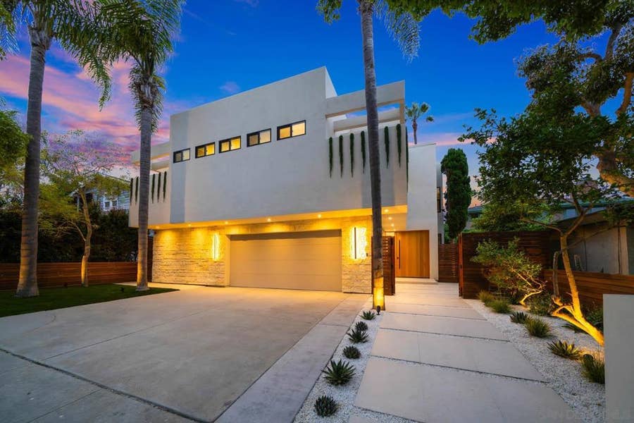 Property photo for 7376 Fay Ave, La Jolla, CA