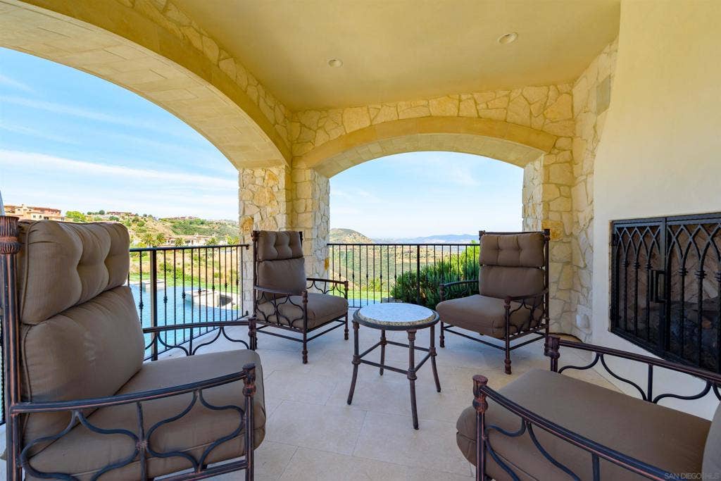 7967 Camino Sin Puente, Rancho Santa Fe, CA 92067 7967 Camino Sin Puente, Rancho Santa Fe, CA 92067