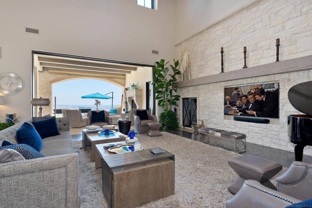 7967 Camino Sin Puente, Rancho Santa Fe, CA 92067 7967 Camino Sin Puente, Rancho Santa Fe, CA 92067
