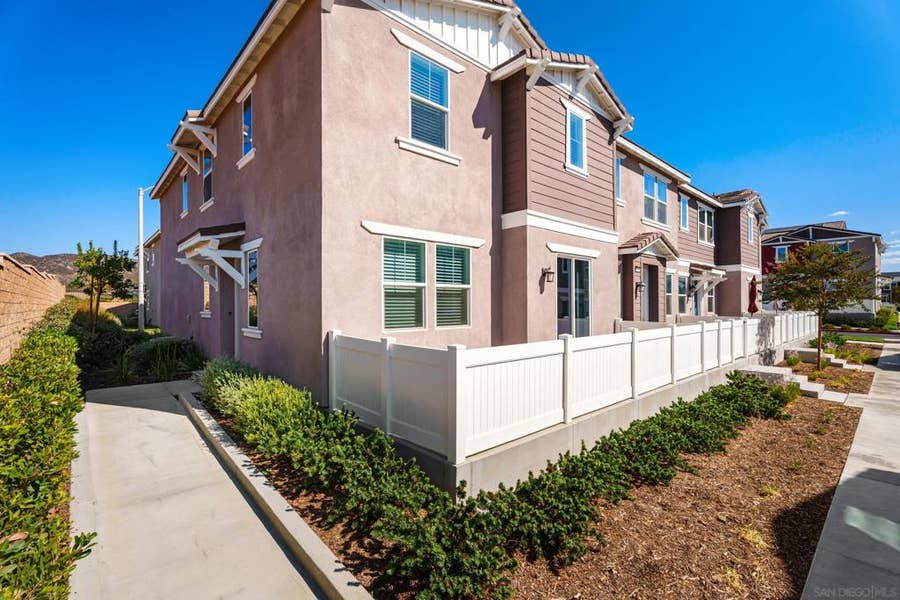 Property photo for 36351 Elizabeth Lane, #2107, Wildomar, CA