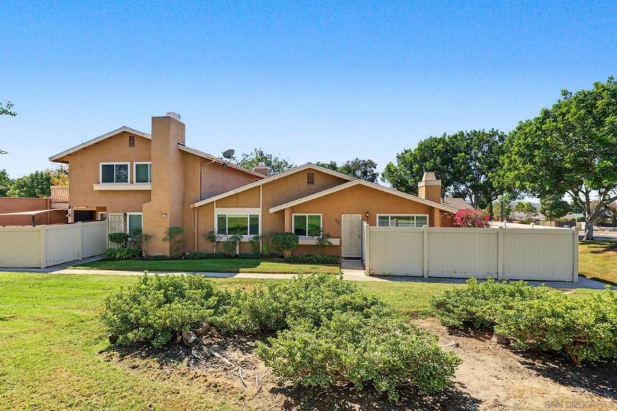 Property photo for 1906 Park Dale Lane, Encinitas, CA