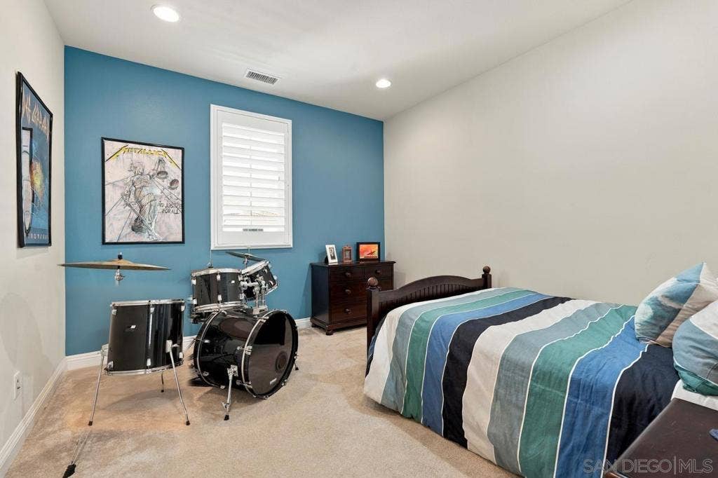 3619 Corte Claro, Carlsbad, CA 92009 3619 Corte Claro, Carlsbad, CA 92009