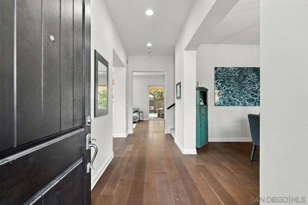 3619 Corte Claro, Carlsbad, CA 92009 3619 Corte Claro, Carlsbad, CA 92009