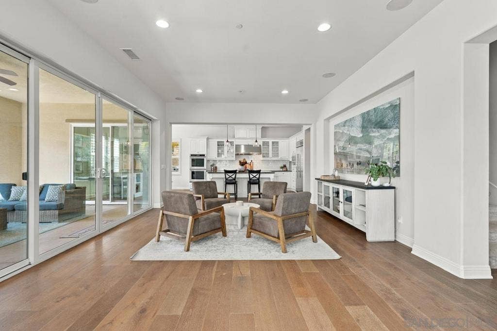 3619 Corte Claro, Carlsbad, CA 92009 3619 Corte Claro, Carlsbad, CA 92009