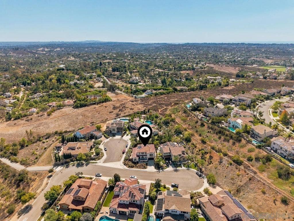 3619 Corte Claro, Carlsbad, CA 92009 3619 Corte Claro, Carlsbad, CA 92009
