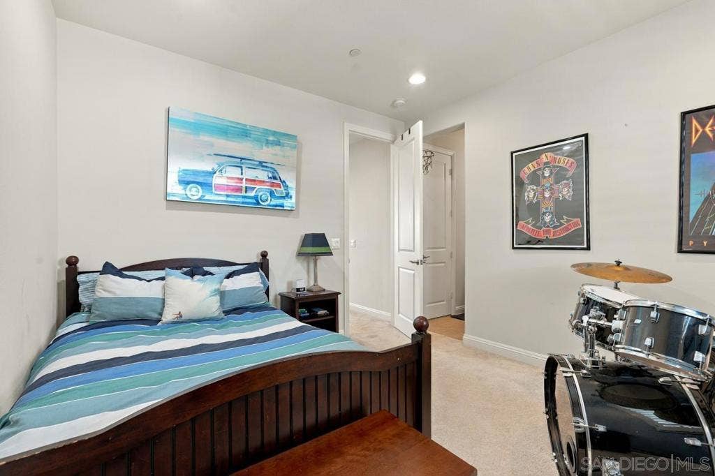 3619 Corte Claro, Carlsbad, CA 92009 3619 Corte Claro, Carlsbad, CA 92009