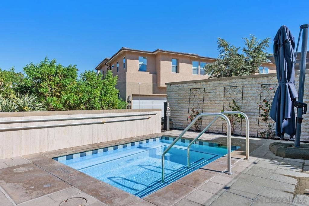 16750 Coyote Bush Dr., #17, San Diego, CA 92127 16750 Coyote Bush Dr., #17, San Diego, CA 92127