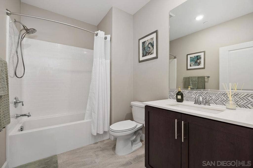 16750 Coyote Bush Dr., #17, San Diego, CA 92127 16750 Coyote Bush Dr., #17, San Diego, CA 92127