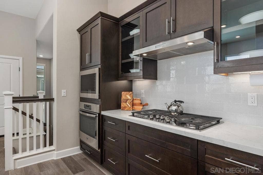 16750 Coyote Bush Dr., #17, San Diego, CA 92127 16750 Coyote Bush Dr., #17, San Diego, CA 92127